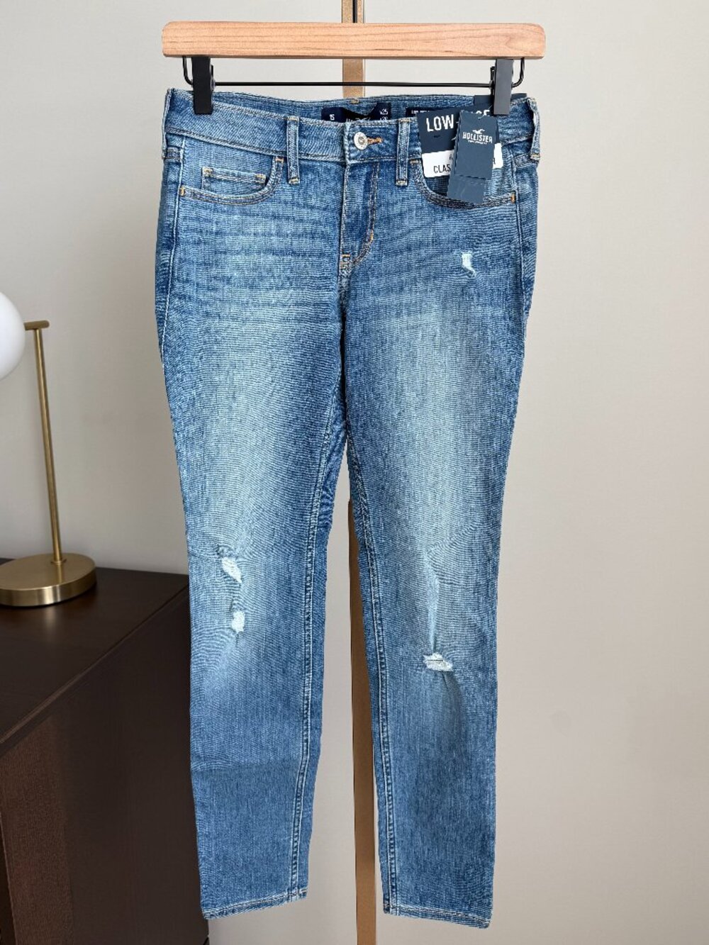 HOLLISTER Classic Stretch Low-Rise Super Skinny Jeans (Short)